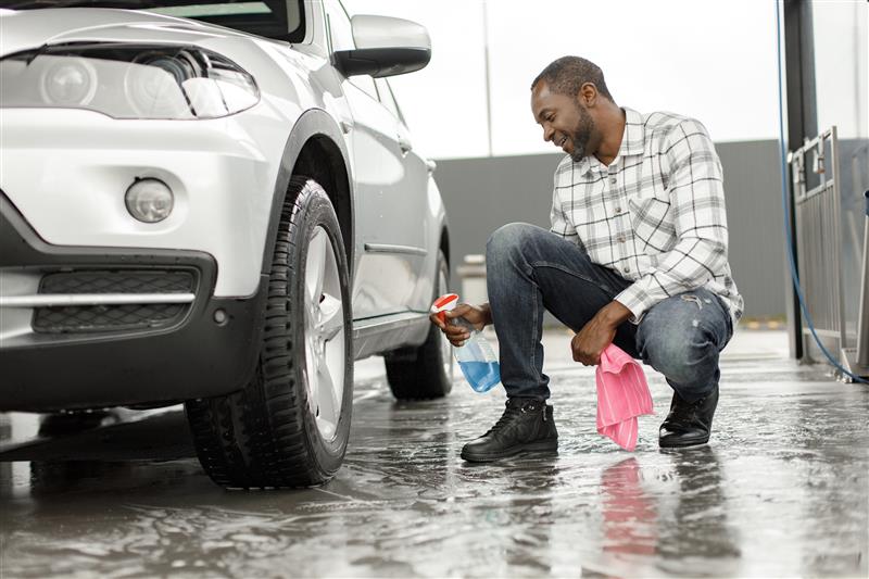 Beginner Car Detailing Tips: How to Clean and Protect Your Vehicle Like a Pro