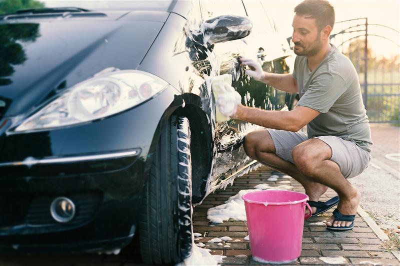 10 Essential Steps to Wash Your Car the Right Way - Stoner Car Care