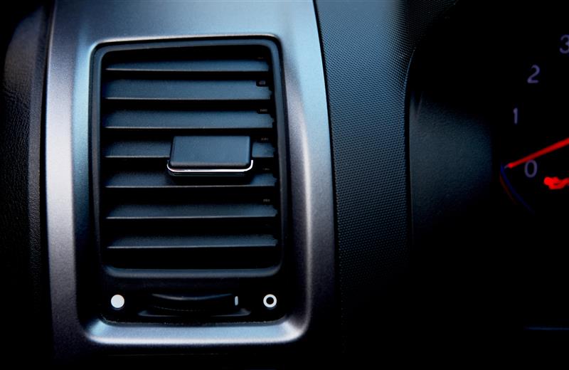 How to Clean Car Vents Quickly and Effectively